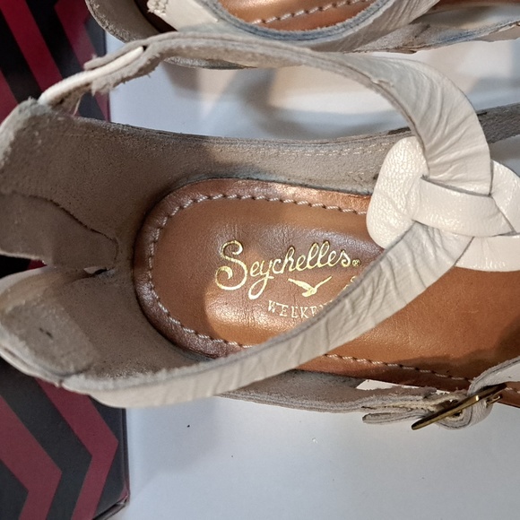 NEW Seyshells Womens Thong Sandals White Sz 7.5 Very cute when on feet. - Picture 3 of 7